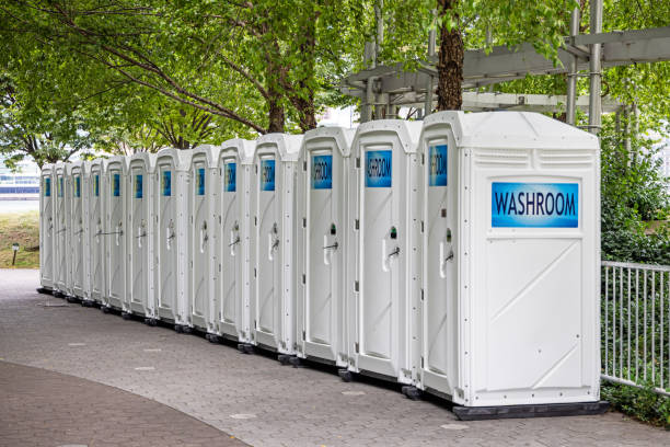 Best Portable restroom trailer rental  in Silver Lake, NC